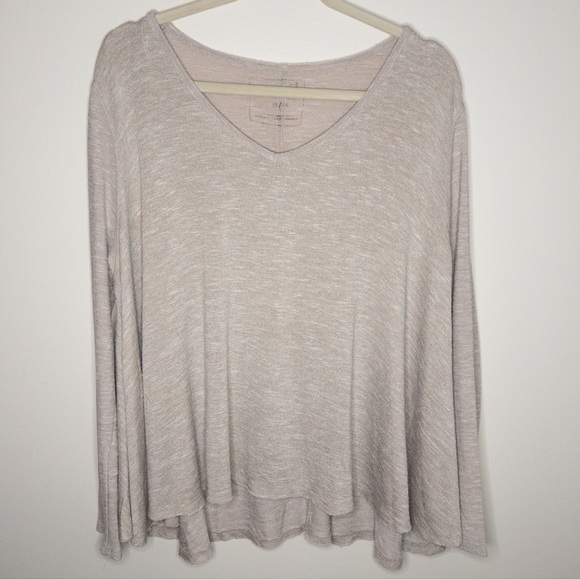 We the Free Long Sleeve V-Neck Swing Top - Picture 1 of 6